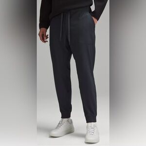 Lululemon men’s joggers size small